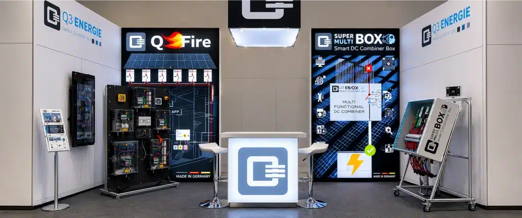 Q3 Innovations Live at Intersolar 2026: QFire Configurator, Firefighter Switches and Smart DC Combiners 1 Q3 Intersolar München Feuerwehrschalter DC-Combiner Super Multi Box