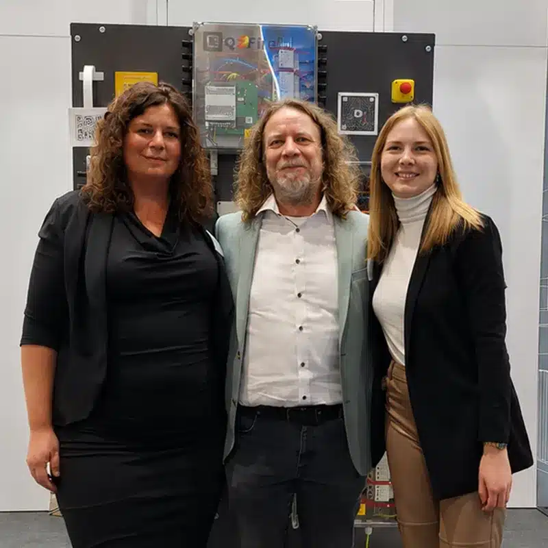 Q3 Innovations Live at Intersolar 2026: QFire Configurator, Firefighter Switches and Smart DC Combiners 21 Q3 Trade Fair Team – Intersolar 2026