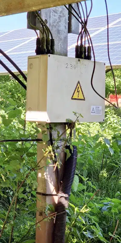 Ersatz für Generatoranschlusskästen im Solarpark 3 Bestehender Generatoranschlusskasten im Solarpark als Grundlage für eine kundenspezifische Ersatzlösung